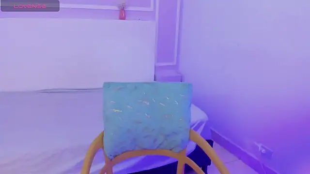 candy_lux30's cam snapshot