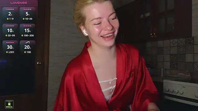 RinaBlondie's cam snapshot