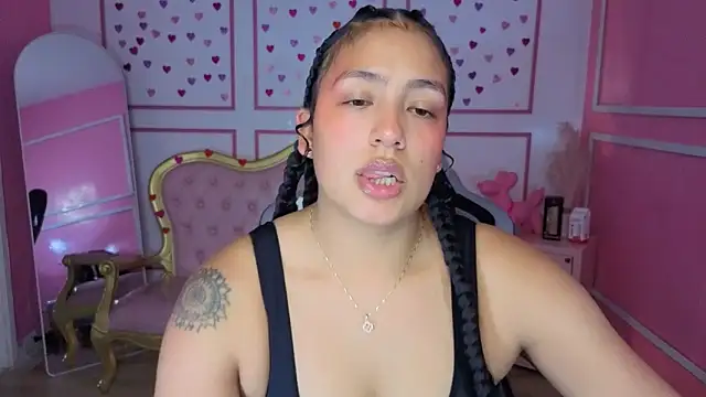 tamara_brown_t's cam snapshot