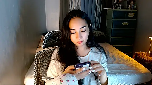 SweetLilly_18 live sex cam