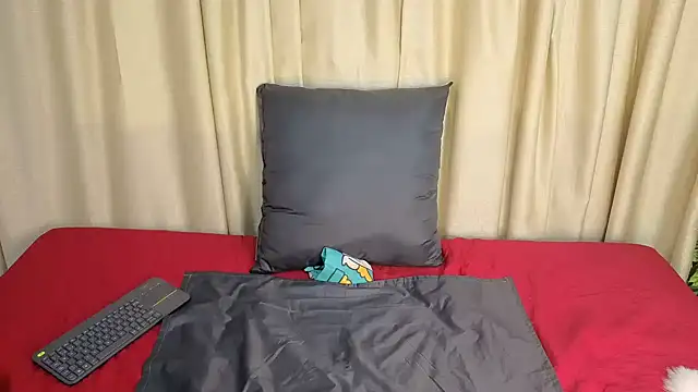 ahsly_Zam's cam snapshot