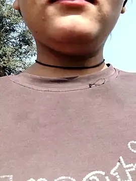 Janvi_Jaitly's cam snapshot