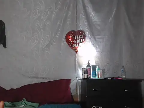 CataleyaRosee's cam snapshot