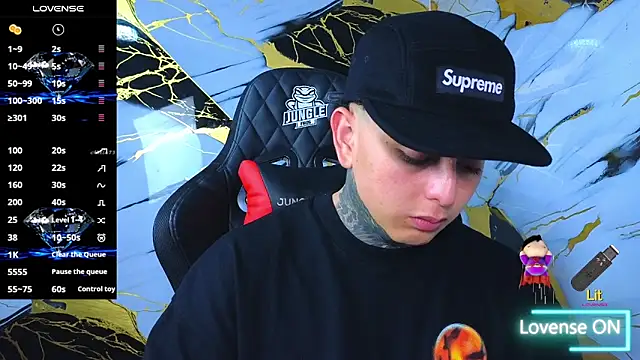 Kevin22_222's cam snapshot