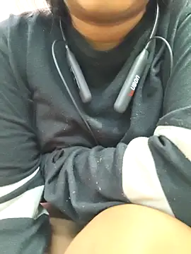 Ananya_34's cam snapshot