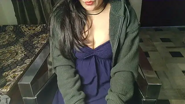 aarushi_sharmaa's cam snapshot