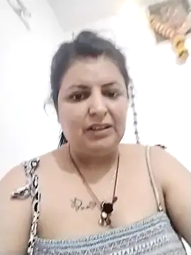 Jann_Riya333's cam snapshot