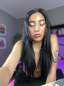 Emma_Lirys's cam snapshot