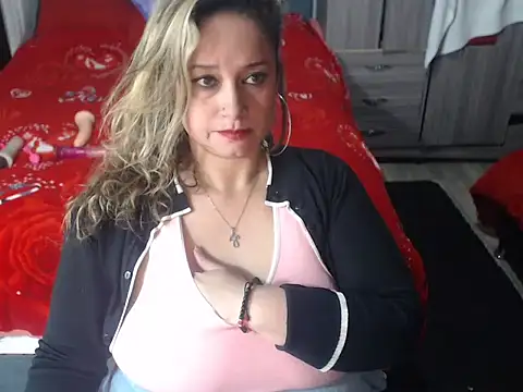 Brenda_bigtitis's cam snapshot