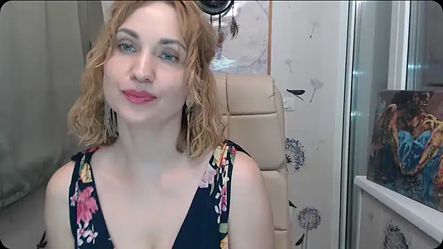 KatrinAlluring's cam snapshot