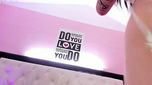 Barbieteeen's cam snapshot