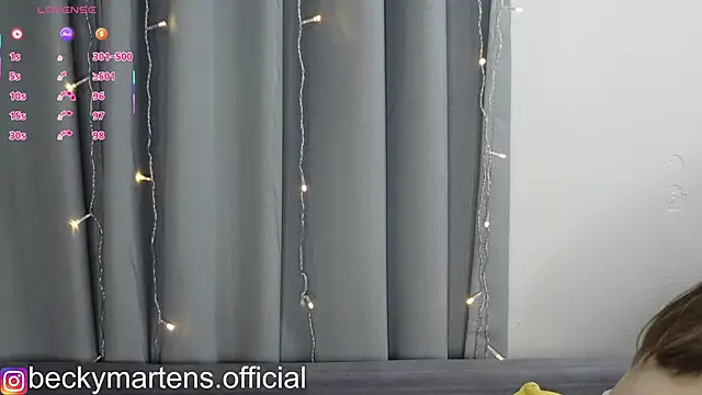 BeckyMartens live sex cam