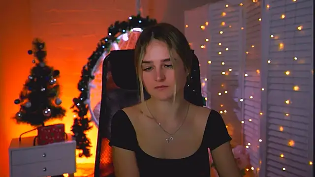 DeboraLarson's cam snapshot