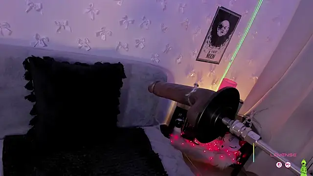 pamela_doll3's cam snapshot