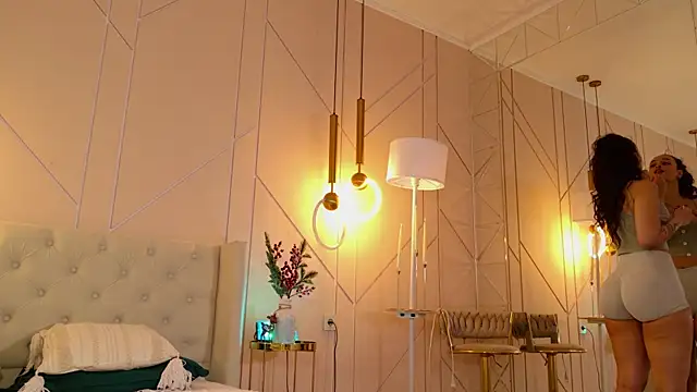 Lolly_Neal's cam snapshot