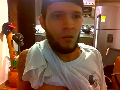 ELARKIMAN live sex cam