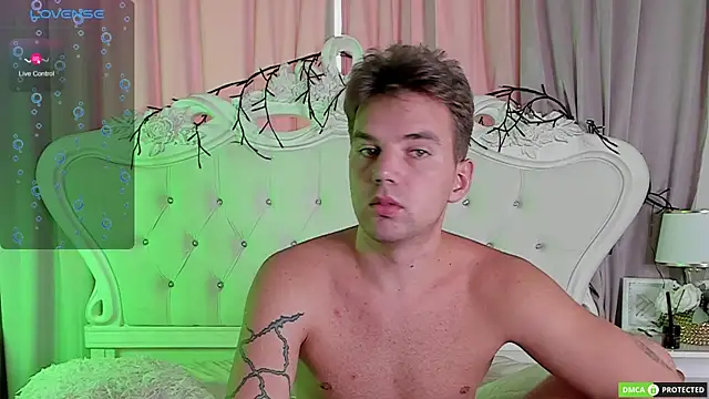 ArthurWhitee live sex cam