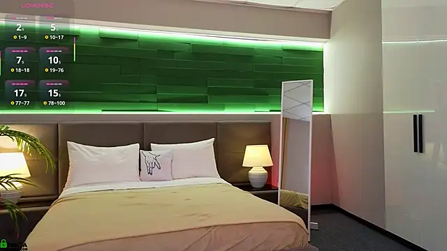 Rina_Red's cam snapshot