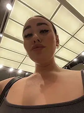 KiraSunshine live sex cam