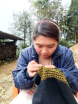 quynhkoolbae live sex cam