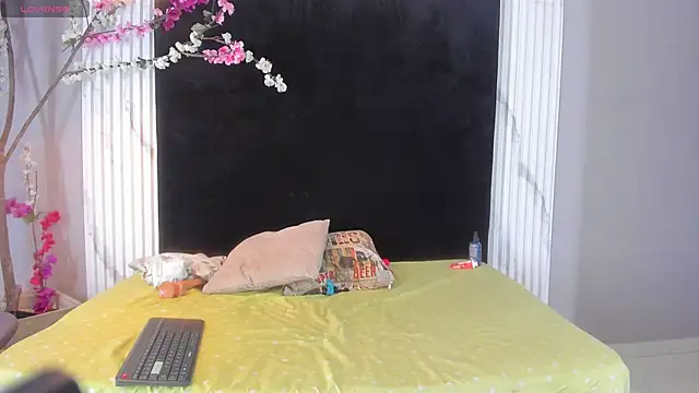 Aliyah_Brooks_cr's cam snapshot