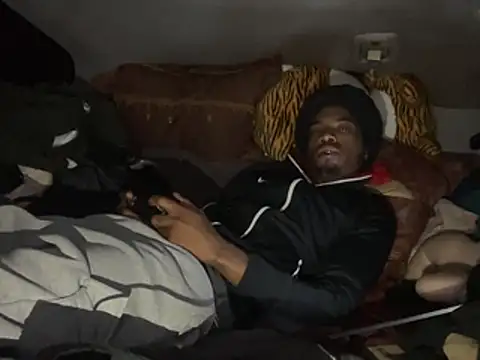 SlimeCrownzOut5 live sex cam