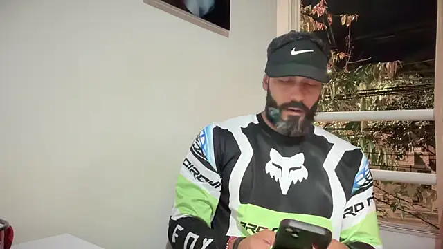 romeolovedark's cam snapshot