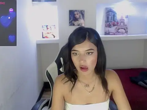 honeyluxe_'s cam snapshot