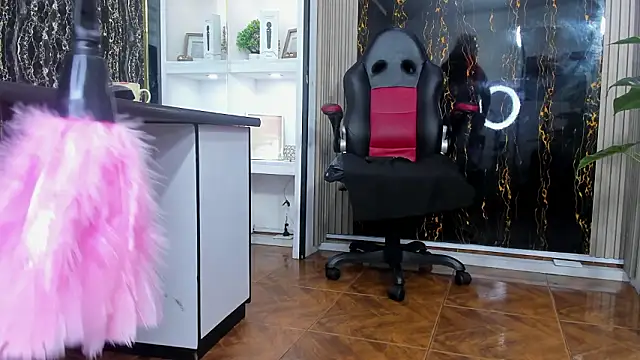 MirandaRossi live sex cam