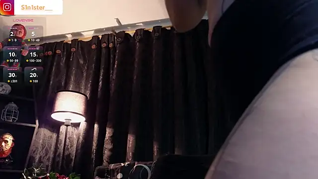 Melanie_Nyx live sex cam