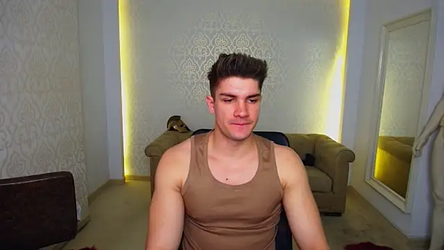 MaxKaiden live sex cam