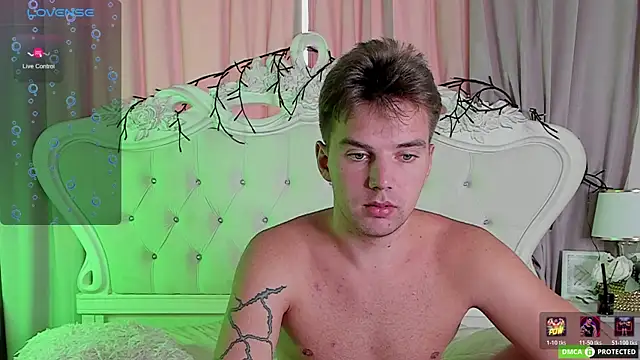 ArthurWhitee live sex cam