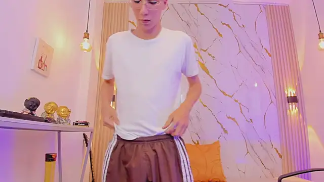 Nikolay_Gregori live sex cam