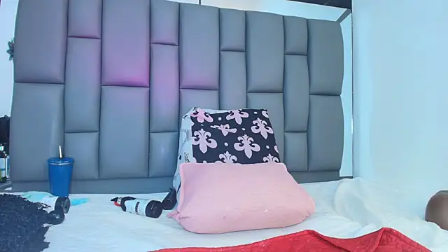 Roxana_gomez's cam snapshot