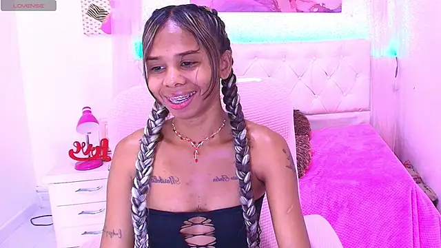 _Valentinaaa's cam snapshot