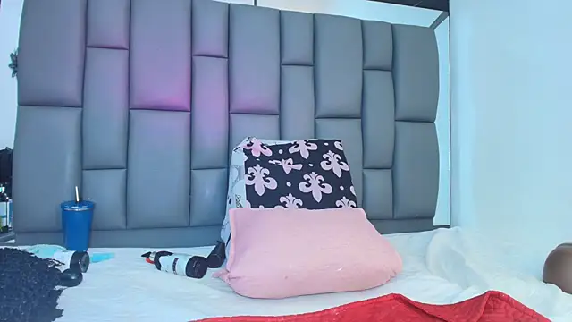 Roxana_gomez's cam snapshot