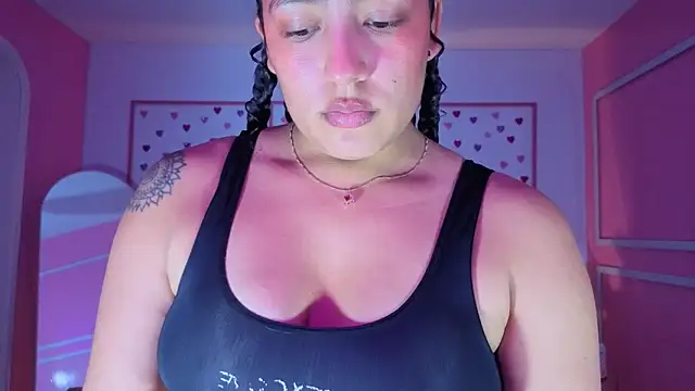 tamara_brown_t's cam snapshot