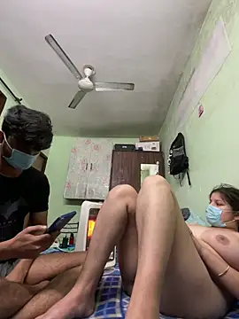 Cute_hotzara's cam snapshot