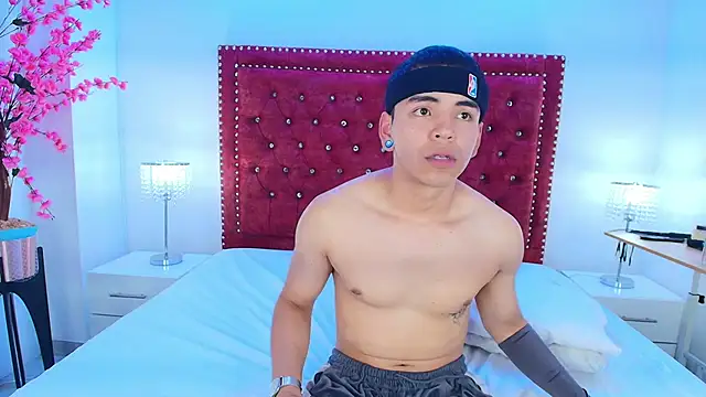 Jaden_and_sofia live sex cam