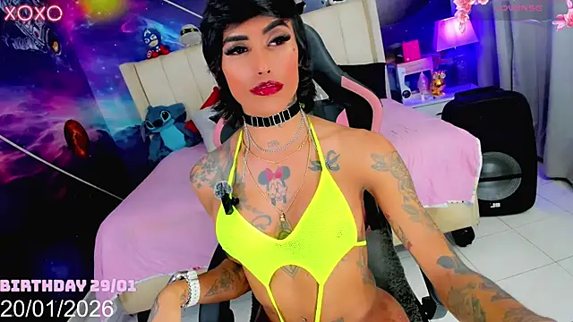 Nella_Dolls live sex cam