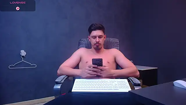 EnzoRace's cam snapshot