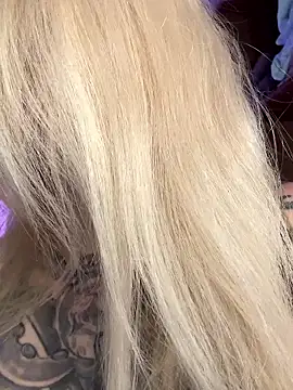 TeaseKitten- live sex cam