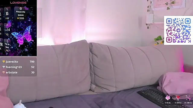 Lisbeth__Salander's cam snapshot