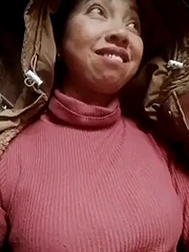 TRIEUTRIEU20's cam snapshot