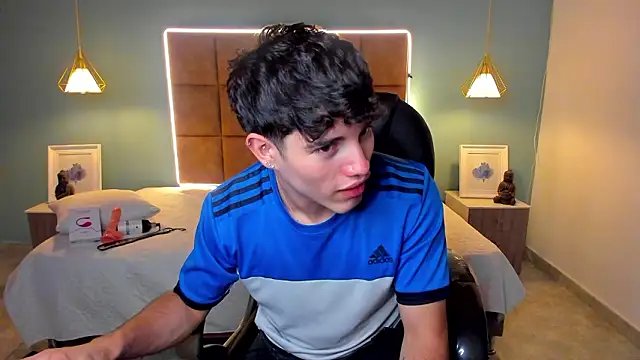 AlejooTwink live sex cam