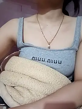 LucyyLy's cam snapshot