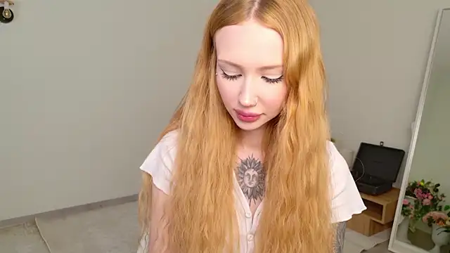 Zoe__Page's cam snapshot