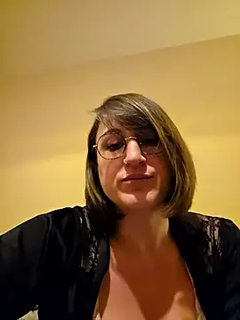 minierose live sex cam