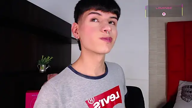 Ezra_Storm live sex cam