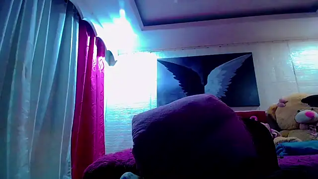 NahomiCamper live sex cam